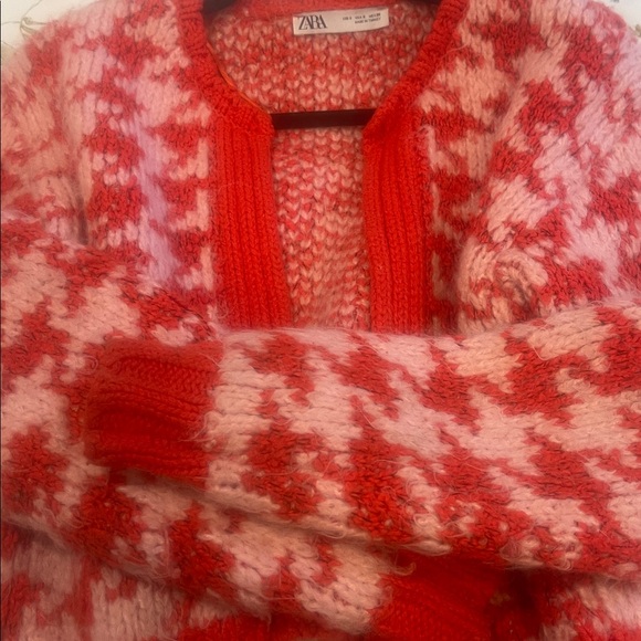 Zara Women's Vibrant Red and Pink Cardigan - Picture 3 of 3